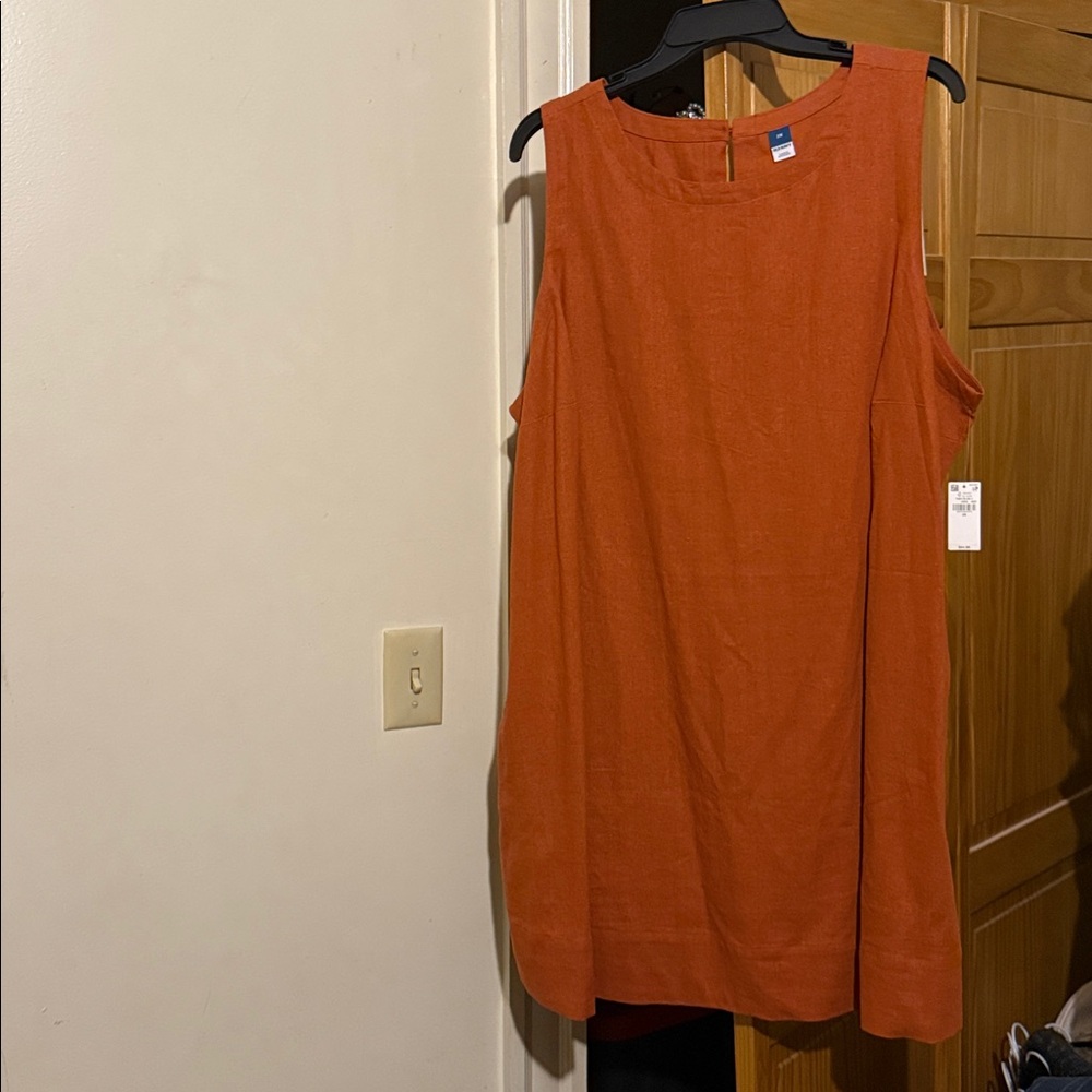 Old Navy Women's Rust Tank Top